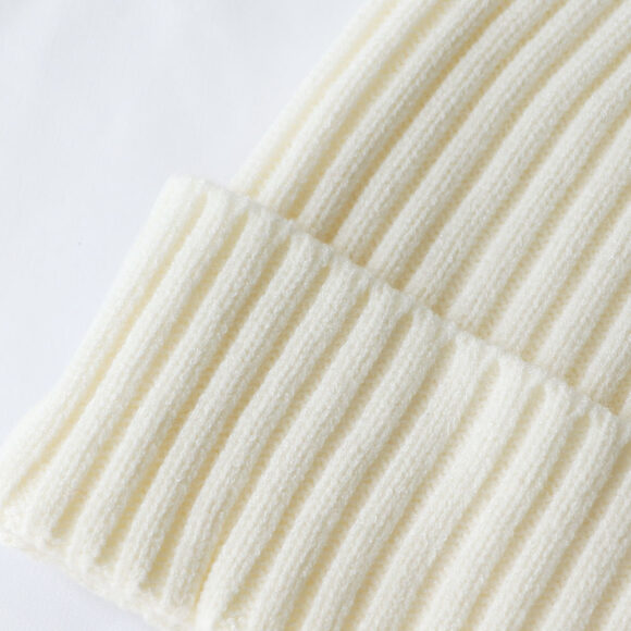 White Beanie Custom Woven Label Logo Manufacturer Cuff Beanie Knitted Hat New Knitted 100% Wool Beanie - Image 4